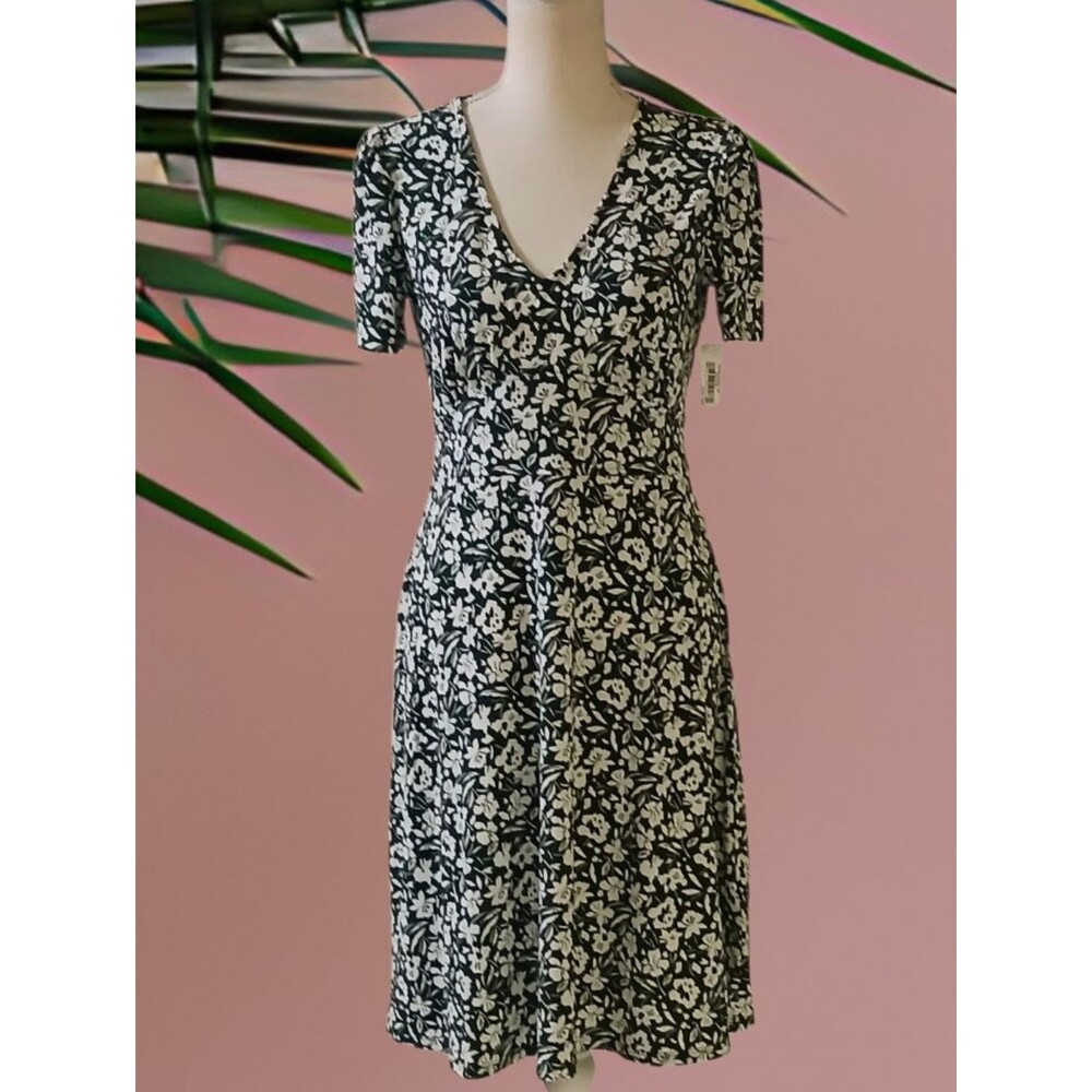 Amazon Essentials Midi Dress Short Sleeves Green & White Floral Women's Small